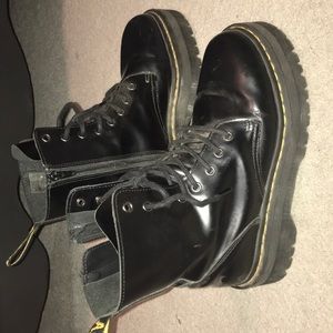 DOC MARTEN JADON BOOTS
